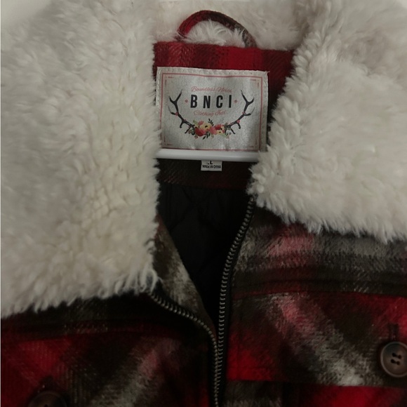BNCI flannel jacket with fuzzy collar. Size large - Picture 2 of 5